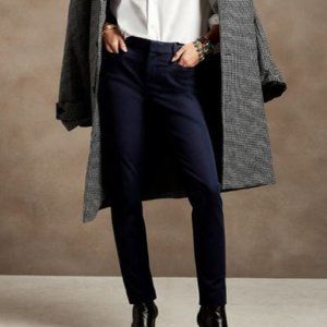 New with tags! Banana Republic Sloan Pant in Navy Print (Flower Polka Dots) 00P